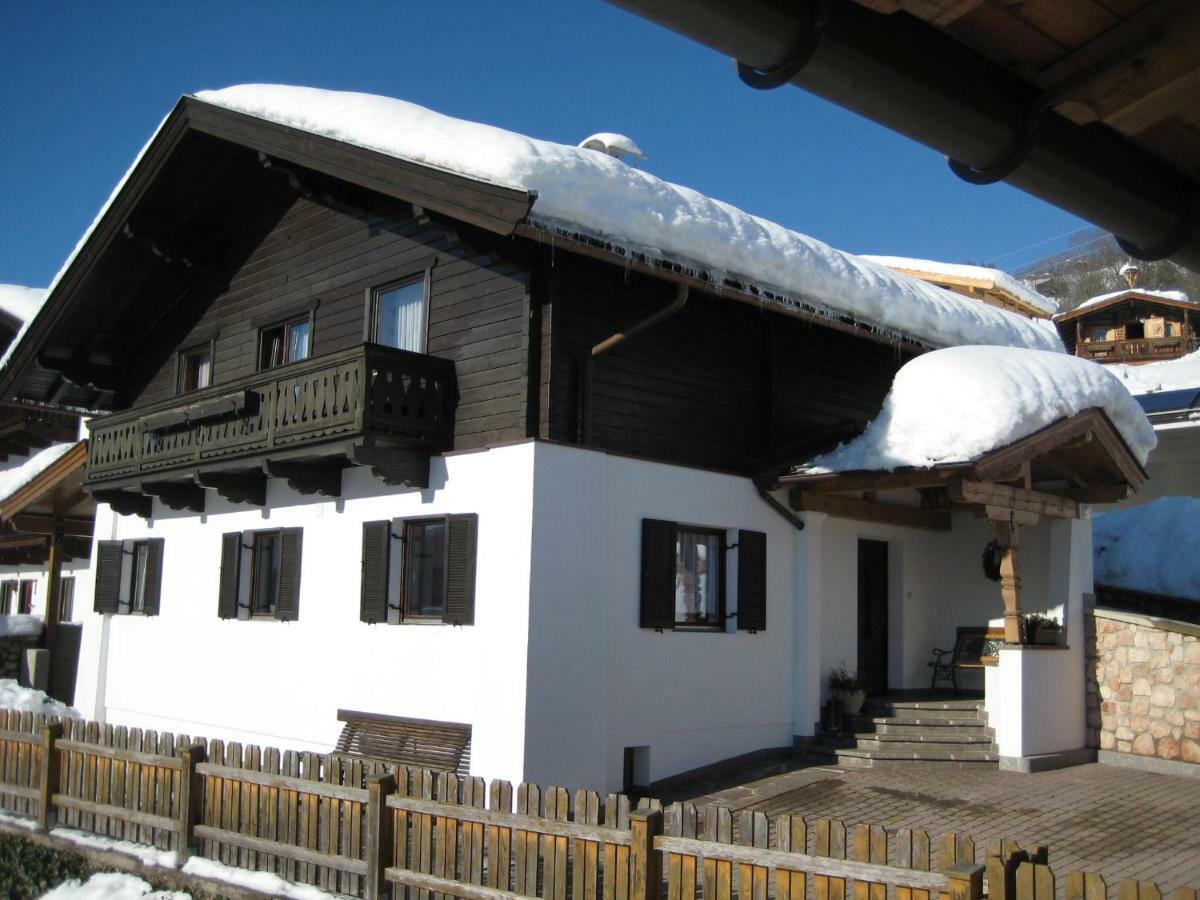 Ferienhaus Bachler Brixen im Thale Luaran gambar